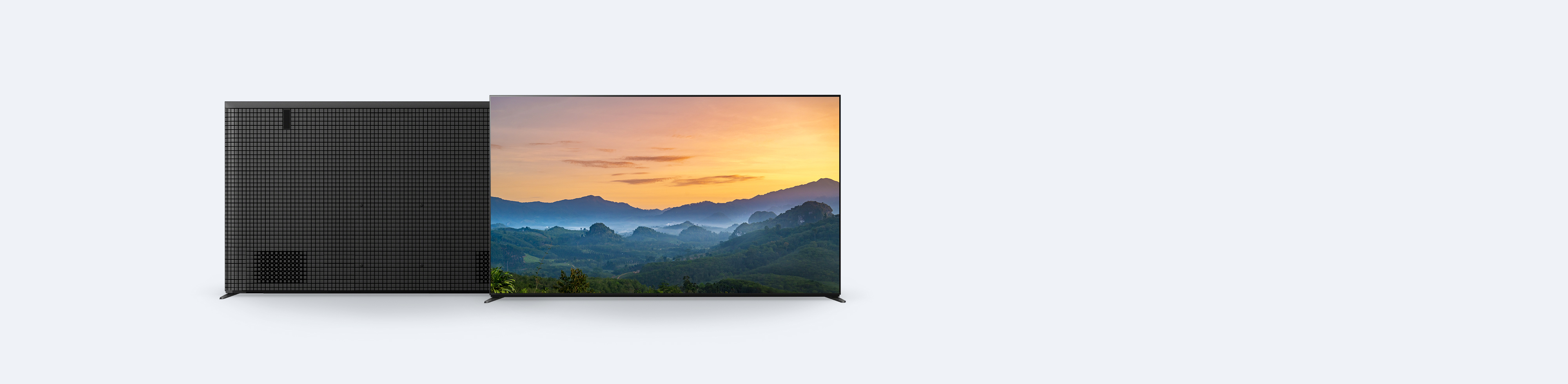 Imagen del producto que muestra una vista frontal de un televisor BRAVIA donde se ve un atardecer en la montaña con la cubierta posterior extendida a la izquierda